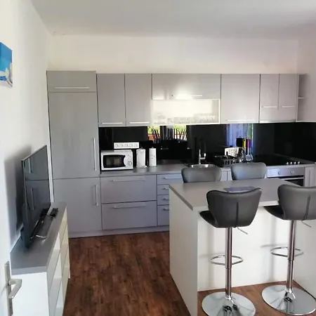 Apartment Budanovic *