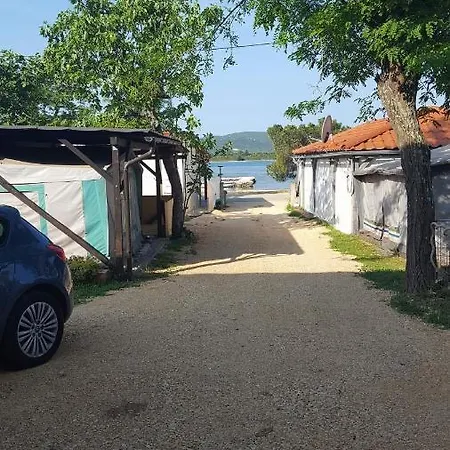Apartment Budanovic